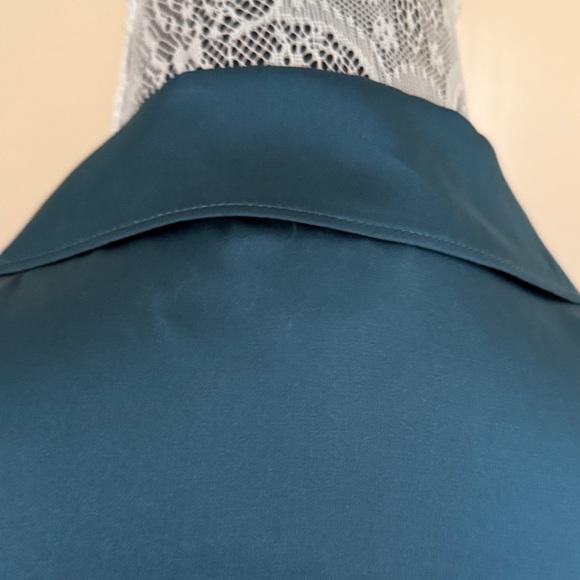 Sleeveless Teal Wrap-Style Women's Top - Picture 5 of 7